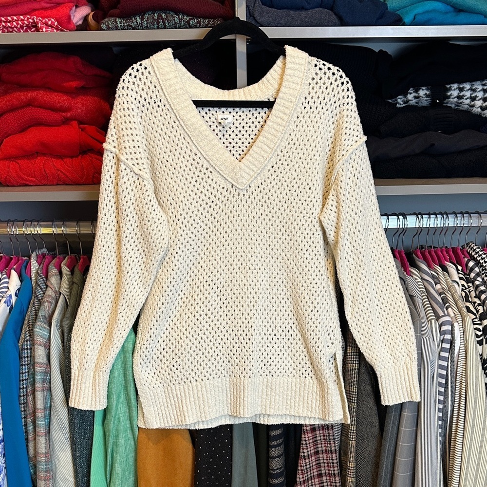 Aerie cream long sleeve v neck open knit sweater size S